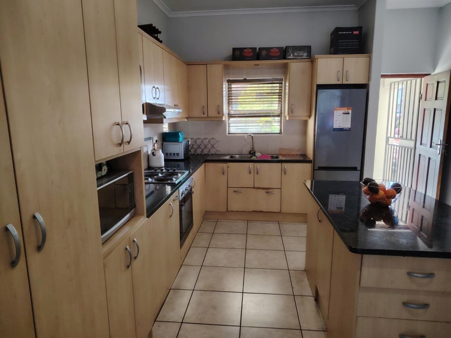 To Let 3 Bedroom Property for Rent in Vredenberg Western Cape